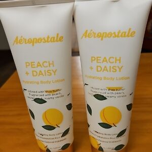 2 PK Aeropostale Peach Daisy Shea Butter Lotion